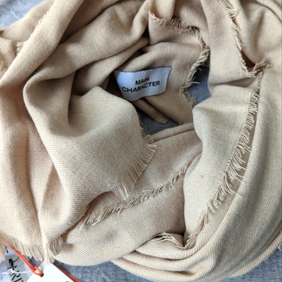 Main Character Accessories - Scarf - Main Character/Aritzia